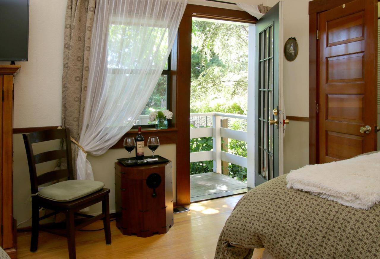 The Giraffe Hotel Napa Bagian luar foto